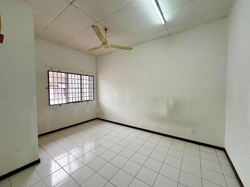 2-storey Terraced House for Sale in Desa Coalfields (Sungai Buloh) - NORFADILAH ZAINUDDIN - Interior - PropertyGuru.com.my