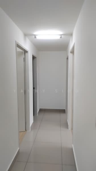 Kondominium untuk Dijual di M Adora - Yanny Siow - Corridor - PropertyGuru.com.my