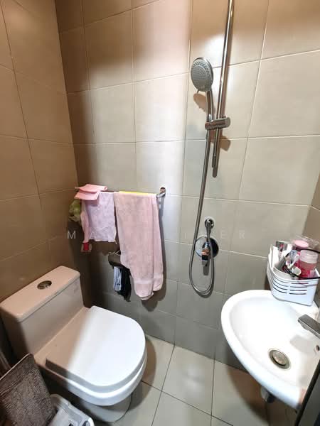 Kondominium untuk Dijual di The Rainz - Mak Oliver - Bathroom - PropertyGuru.com.my
