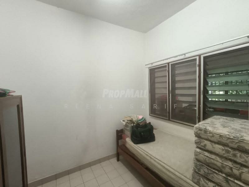Rumah Teres 2-Tingkat untuk Dijual di SS19 (Subang Jaya) - Reena Sarif - Bedroom - PropertyGuru.com.my