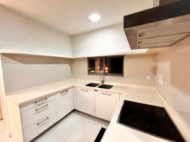Condominium for Rent at Gateway Kiaramas Residences - Alicia Chung - Kitchen - PropertyGuru.com.my