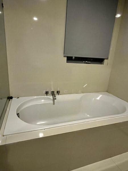 Condominium for Rent at Gateway Kiaramas Residences - Alicia Chung - Bathroom - PropertyGuru.com.my
