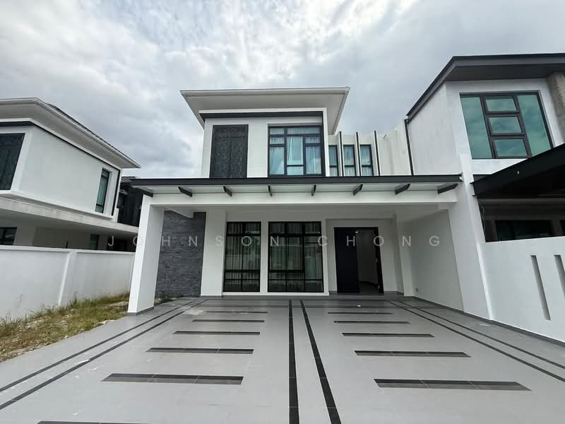 Rumah Berkembar untuk Dijual di Setia Tropika (Johor Bahru) - Johnson Chong - Exterior - PropertyGuru.com.my