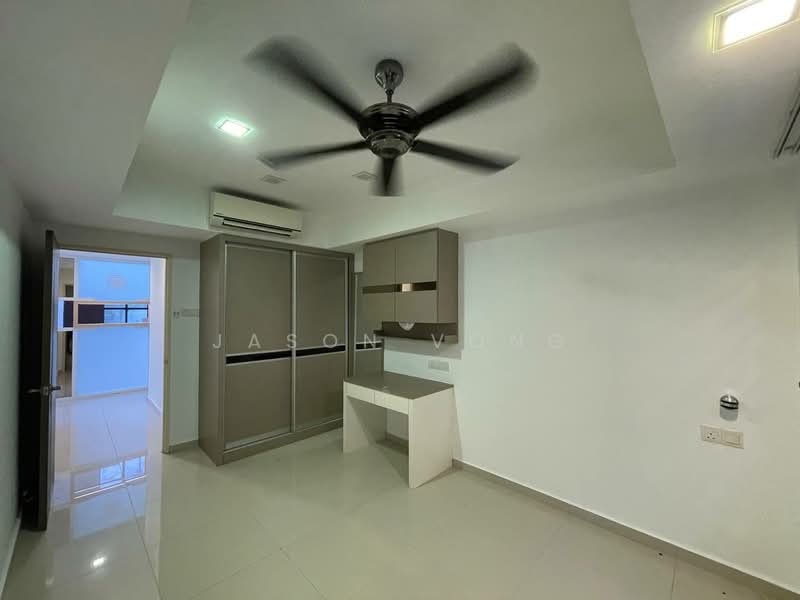 3-storey Terraced House for Sale in Lake Fields (Sungai Besi) - Jason Vong - Bedroom 4 - PropertyGuru.com.my