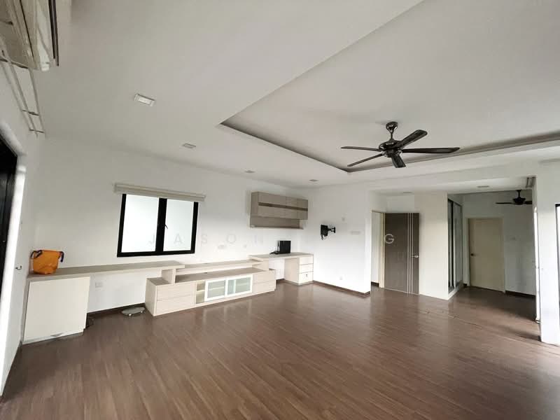 3-storey Terraced House for Sale in Lake Fields (Sungai Besi) - Jason Vong - Master bedroom - view iii - PropertyGuru.com.my