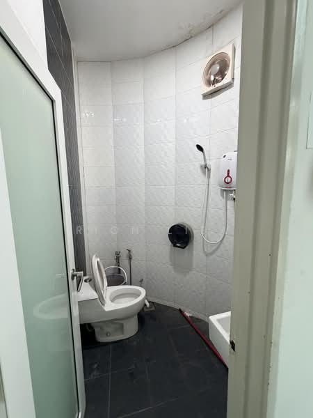 Kilang Berkembar untuk Dijual di Pjs 11 (Sunway) - Rion Liew - Bathroom - PropertyGuru.com.my