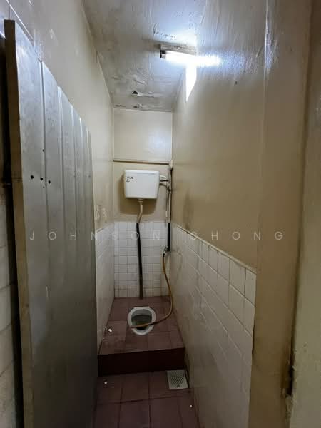 Rumah Teres 1-Tingkat untuk Disewa di Taman Senai Jaya (Senai) - Johnson Chong - Bathroom - PropertyGuru.com.my