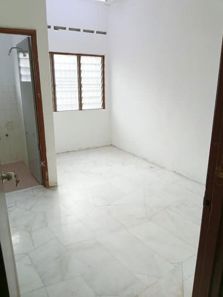 Rumah Teres 2-Tingkat untuk Disewa di Taman Sri Muda (Shah Alam) - Kor Kok Tee - Interior - PropertyGuru.com.my