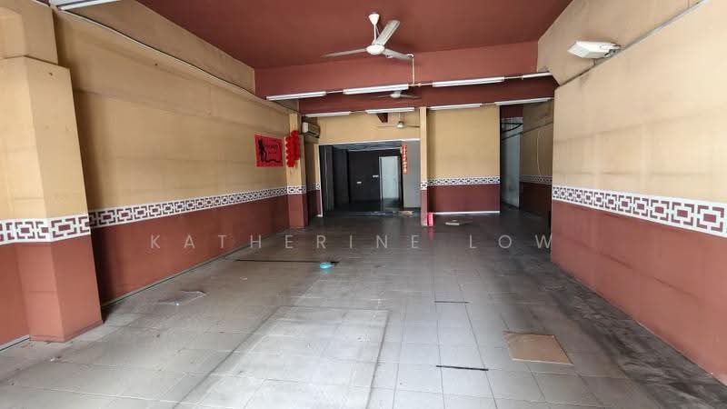 Shop for Rent in Taman Ungku Tun Aminah (Skudai) - Katherine Low - Interior - PropertyGuru.com.my