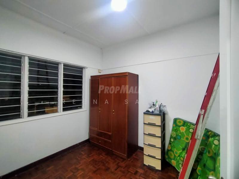 Rumah Teres 2-Tingkat untuk Dijual di SS19 (Subang Jaya) - Reena Sarif - Bedroom - PropertyGuru.com.my