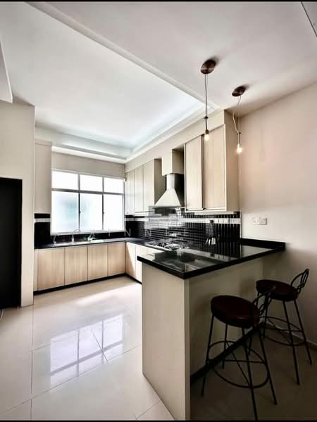 3-storey Terraced House for Rent in Tanjung Bungah (Penang) - Xinnee . - Kitchen - PropertyGuru.com.my