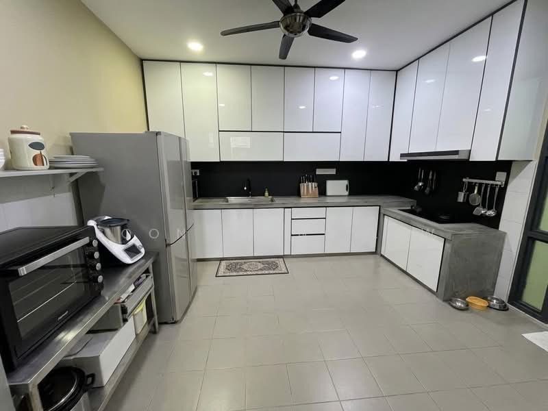 Semi-Detached House for Sale in Setia Ecohill (Semenyih) - Soon Sheng Law - Kitchen - PropertyGuru.com.my
