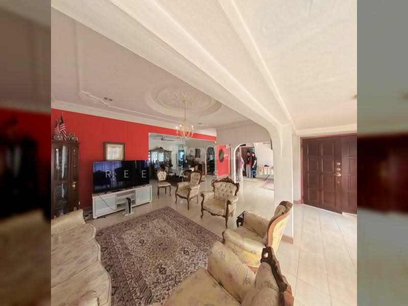 Bungalow House untuk Dijual di SS3 (Petaling Jaya) - Reena Sarif - Living Room - PropertyGuru.com.my