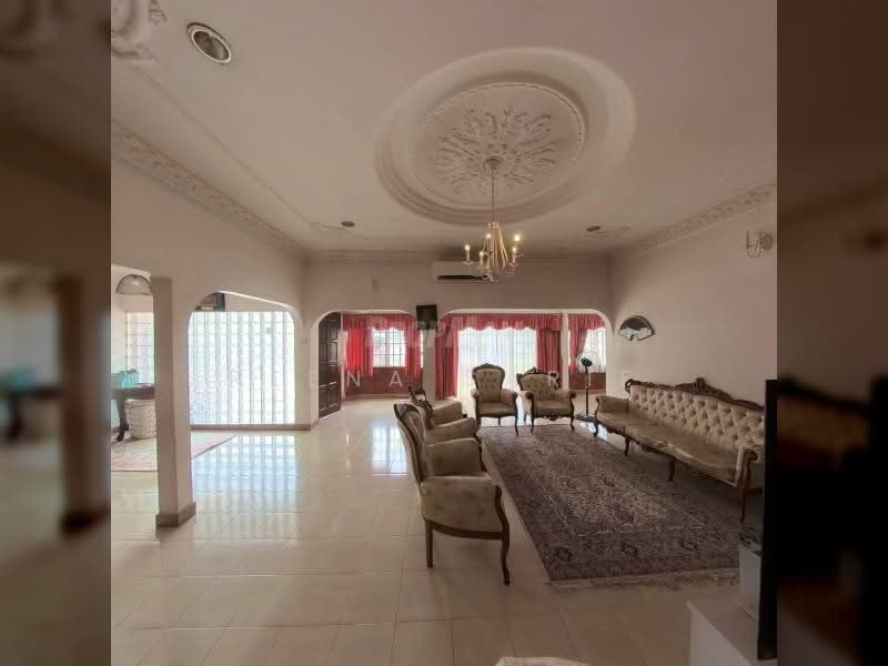 Bungalow House untuk Dijual di SS3 (Petaling Jaya) - Reena Sarif - Living Room - PropertyGuru.com.my