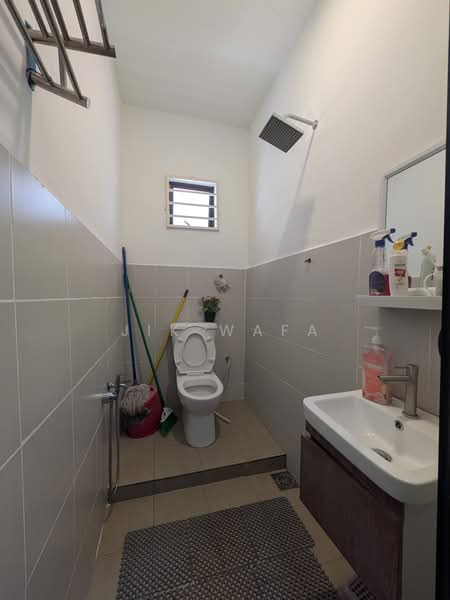 Bungalow House untuk Dijual di Sungai Penchala (Kuala Lumpur) - Jik Wafa - Bathroom - PropertyGuru.com.my