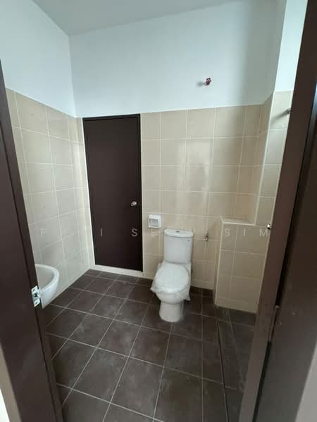 2-storey Terraced House for Sale in Kelapa Sawit (Kulai) - Phui Seiw Sim - Bathroom - PropertyGuru.com.my