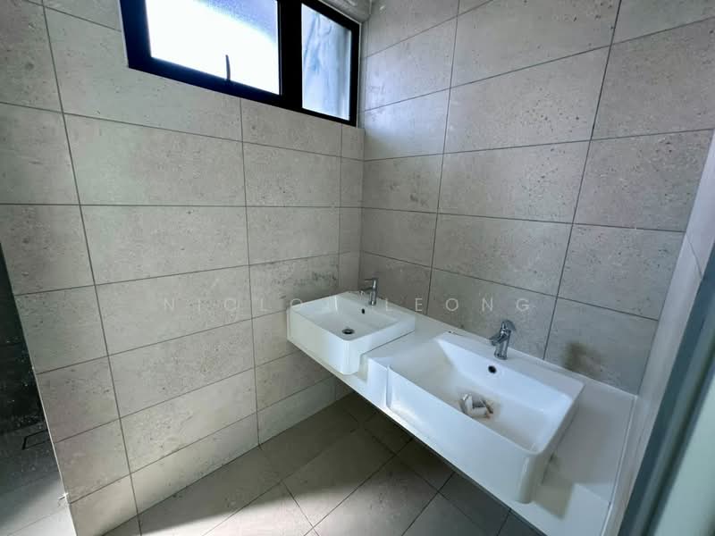 Rumah Berkembar untuk Dijual di Ipoh Park (Ipoh) - Niclos Leong - Bathroom - PropertyGuru.com.my