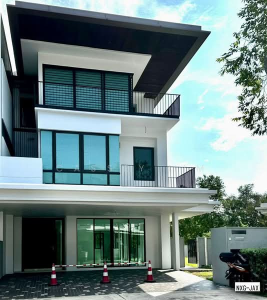 Rumah Teres 3-Tingkat untuk Dijual di Setia Alam (Selangor) - Cassey Lim - PropertyGuru.com.my