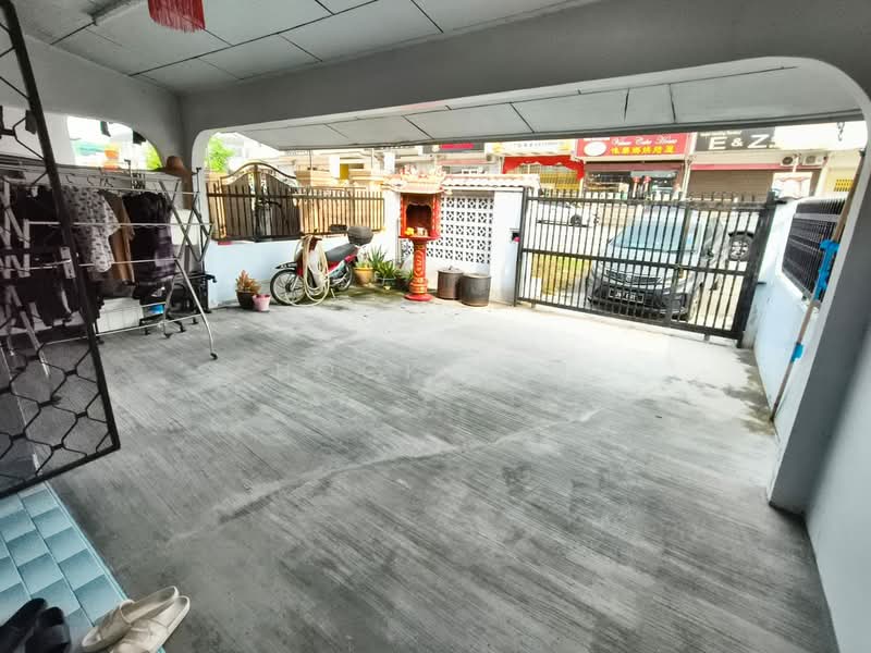 Rumah Teres 1-Tingkat untuk Dijual di Taman Ungku Tun Aminah (Skudai) - Hock Kim - Exterior - PropertyGuru.com.my