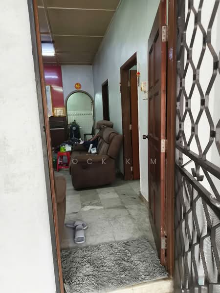 Rumah Teres 1-Tingkat untuk Dijual di Taman Ungku Tun Aminah (Skudai) - Hock Kim - Corridor - PropertyGuru.com.my