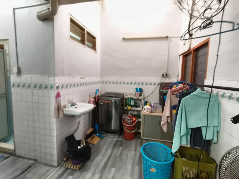 Rumah Teres 1-Tingkat untuk Dijual di Taman Ungku Tun Aminah (Skudai) - Hock Kim - Interior - PropertyGuru.com.my