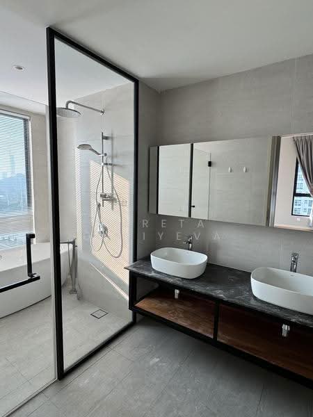 Service Residence for Sale at Residensi Solaris Parq - Mareta Ganiyeva - Bathroom - PropertyGuru.com.my