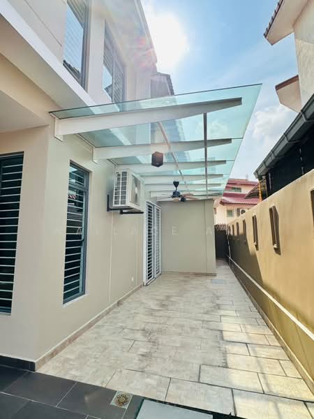 Rumah Kluster untuk Disewa di Taman Nong Chik (Johor Bahru) - Wallace Ang - Exterior - PropertyGuru.com.my