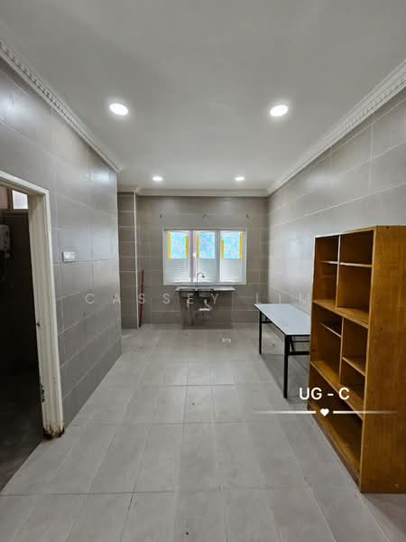 Rumah Teres 3-Tingkat untuk Dijual di Shah Alam (Selangor) - Cassey Lim - Kitchen - PropertyGuru.com.my