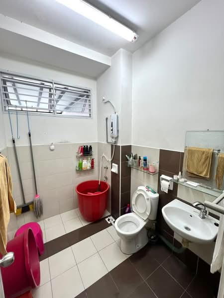 Cluster House for Sale in Taman Daiman Jaya (Kota Tinggi) - Ryan Tan - Bathroom - PropertyGuru.com.my