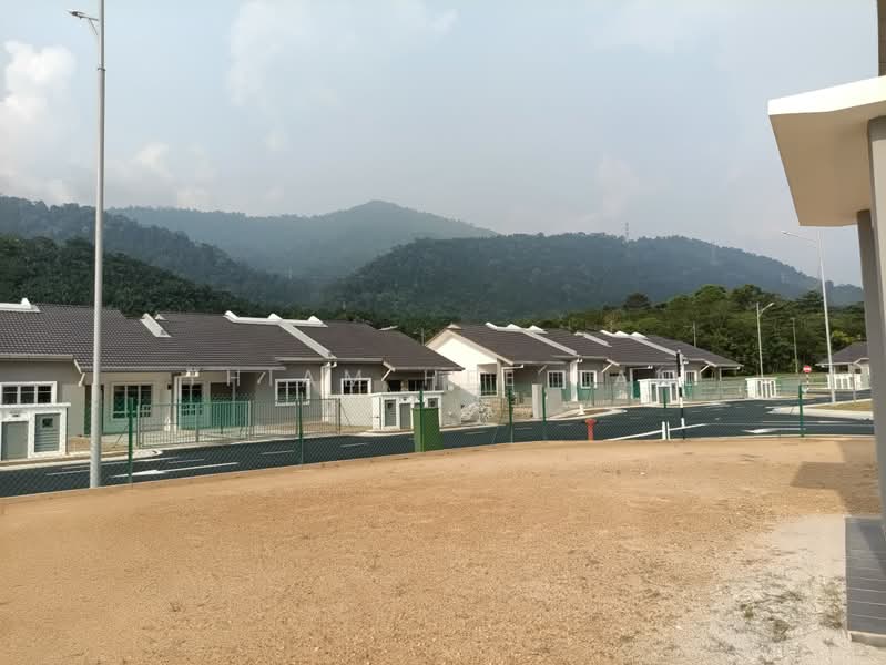 1-storey Terraced House for Rent in Tanjung Malim (Perak) - Thiam Hee Tan - Exterior - PropertyGuru.com.my