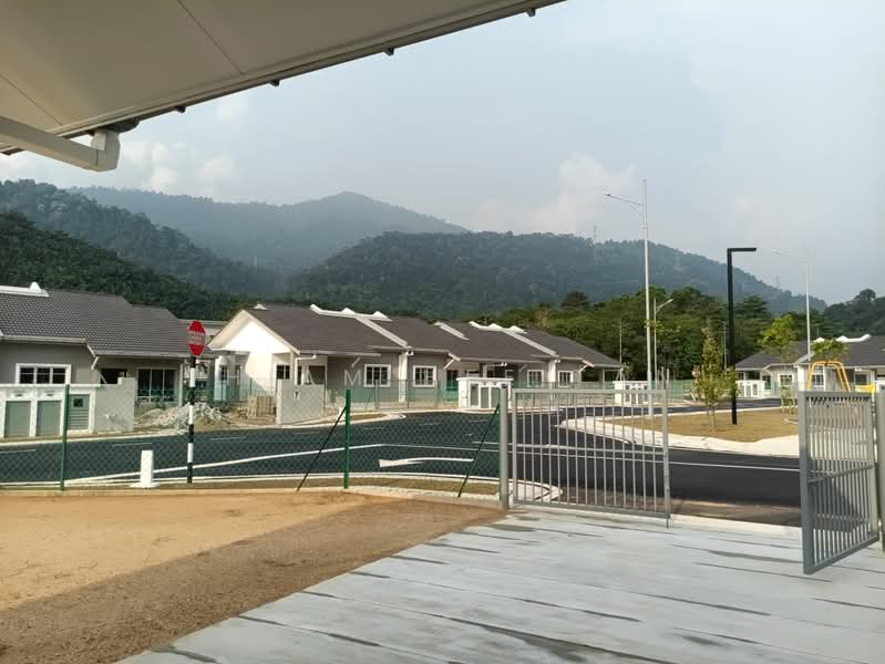 1-storey Terraced House for Rent in Tanjung Malim (Perak) - Thiam Hee Tan - Exterior - PropertyGuru.com.my
