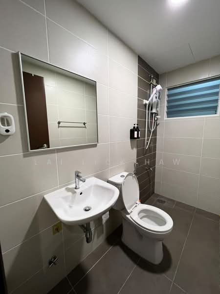 Kondominium untuk Disewa di Paraiso Residence @ The Earth - Lai Lick Haw - Bathroom - PropertyGuru.com.my