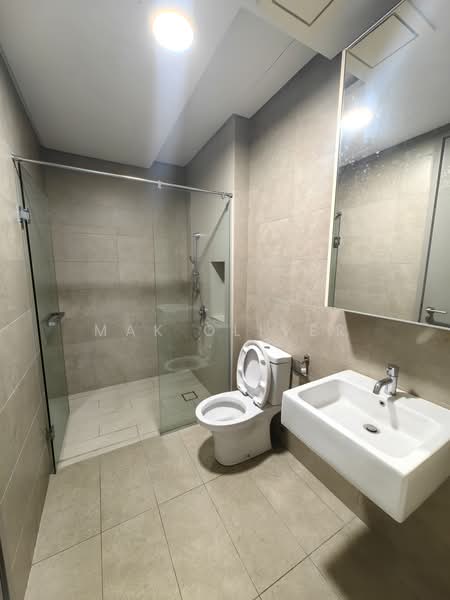 Service Residence for Sale at Twin Arkz - Mak Oliver - Bathroom - PropertyGuru.com.my