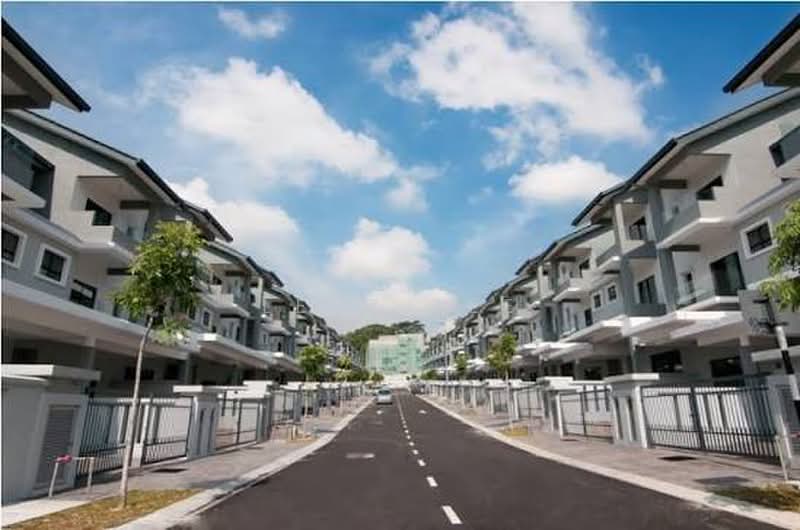 Rumah Teres 3-Tingkat untuk Dijual di Taman Bukit Prima (Cheras) - Lenz Tee - Exterior - PropertyGuru.com.my