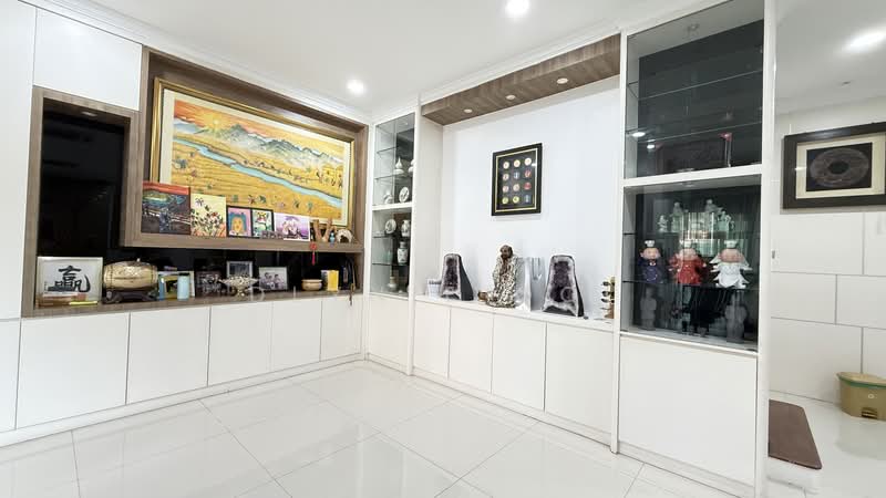 Semi-Detached House for Sale in Beverly Heights (Ampang) - Dlynie Ooi - Living Room - PropertyGuru.com.my