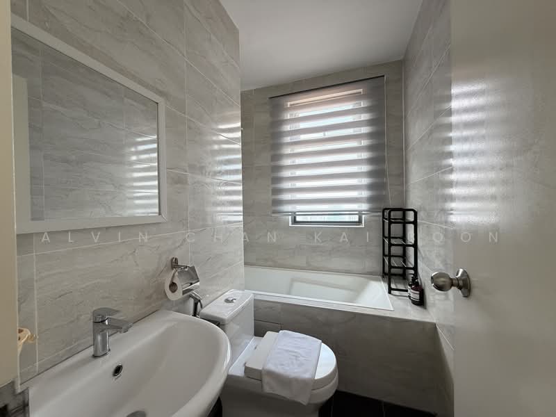 Kondominium untuk Disewa di SKS Pavillion Residences - Alvin Chan Kai Boon - Bathroom - PropertyGuru.com.my