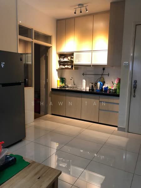 Kondominium untuk Dijual di Platinum Hill PV 2 - Shawn Tan - Kitchen - PropertyGuru.com.my