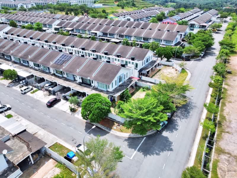 Rumah Teres 2-Tingkat untuk Dijual di Taman Bangi Avenue (Bangi) - Herman Sazwan Nor Rahim - Drone - PropertyGuru.com.my