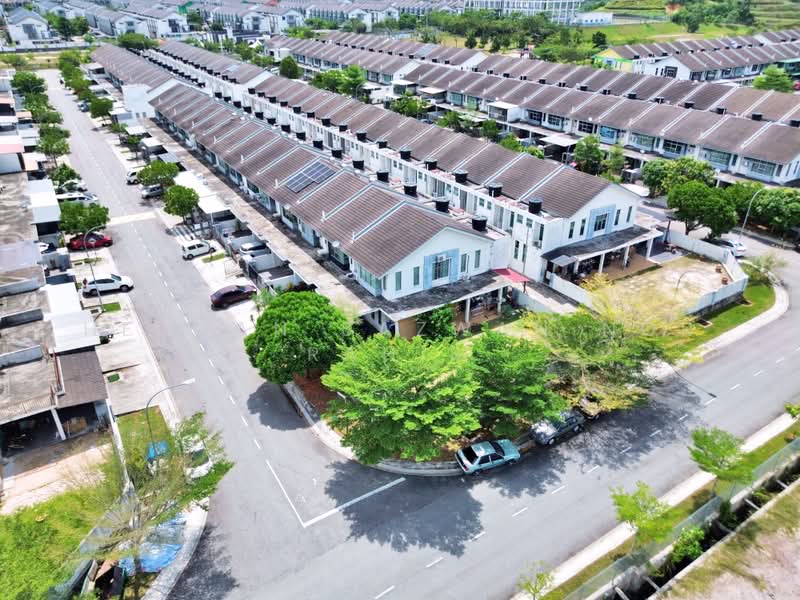 Rumah Teres 2-Tingkat untuk Dijual di Taman Bangi Avenue (Bangi) - Herman Sazwan Nor Rahim - Drone - PropertyGuru.com.my