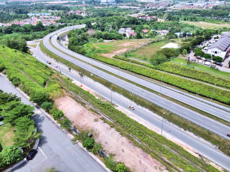 Rumah Teres 2-Tingkat untuk Dijual di Taman Bangi Avenue (Bangi) - Herman Sazwan Nor Rahim - Drone - PropertyGuru.com.my