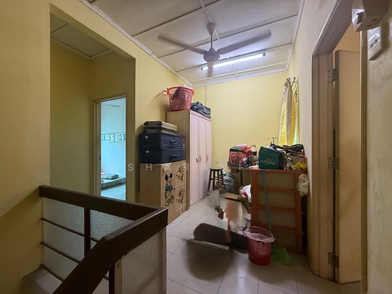 2-storey Terraced House for Sale in Taman Sungai Besi Indah (Seri Kembangan) - Esharani . - PropertyGuru.com.my