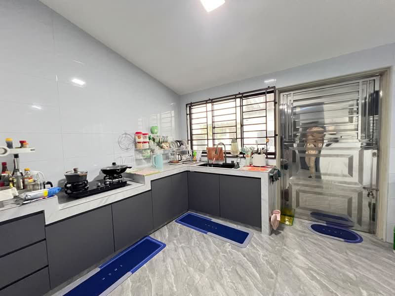 1-storey Terraced House for Sale in Taman Perling (Perling) - Jayden Ng - Kitchen - PropertyGuru.com.my