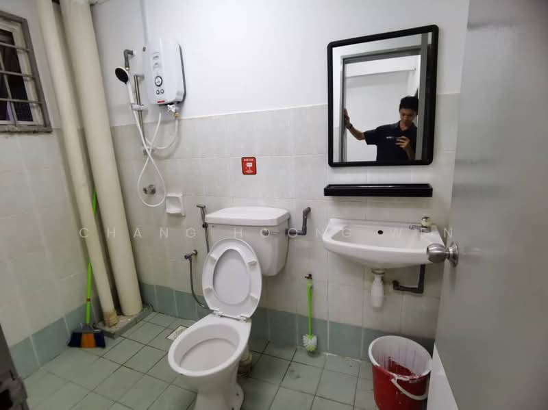 Pangsapuri untuk Disewa di Starville - Chang Hoong Wen - Bathroom - PropertyGuru.com.my