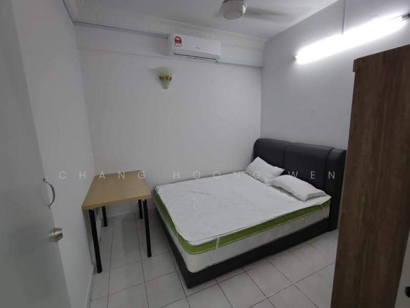 Kondominium untuk Disewa di Bayu Tasik 1 - Chang Hoong Wen - Bedroom - PropertyGuru.com.my