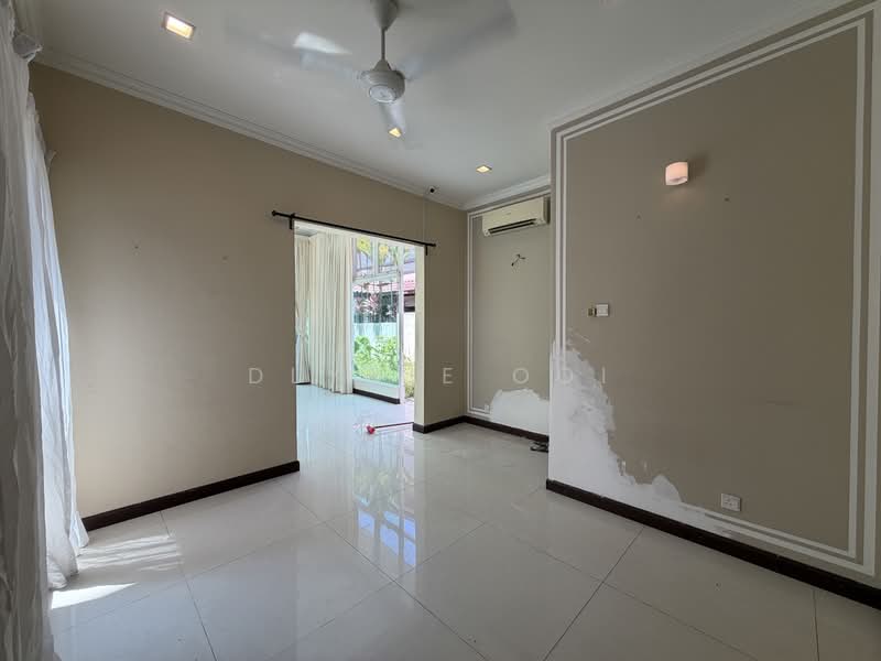 Semi-Detached House for Sale in Beverly Heights (Ampang) - Dlynie Ooi - Living Room - PropertyGuru.com.my