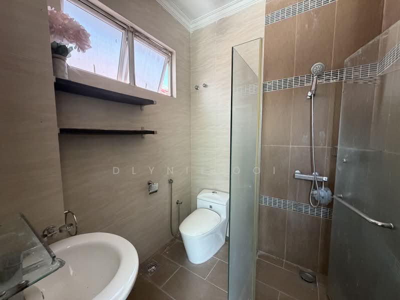 Semi-Detached House for Sale in Beverly Heights (Ampang) - Dlynie Ooi - Bathroom - PropertyGuru.com.my