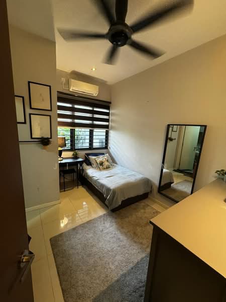 2-storey Terraced House for Sale in Bandar Seri Coalfields (Sungai Buloh) - Jimmy Tan - Bedroom - PropertyGuru.com.my