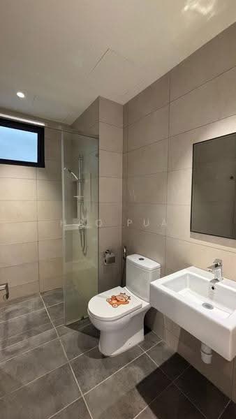 Kediaman Servis untuk Dijual di Sunway Avila Residences - Hao Pua - Bathroom - PropertyGuru.com.my
