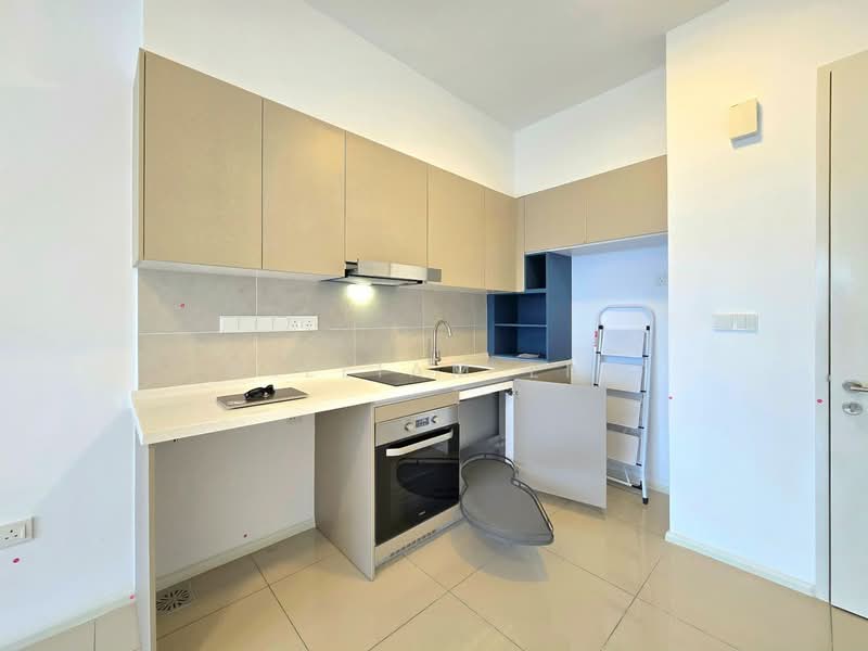 Kediaman Servis untuk Disewa di Residensi Estetik 8 (Est8) - William Lim - Kitchen - PropertyGuru.com.my