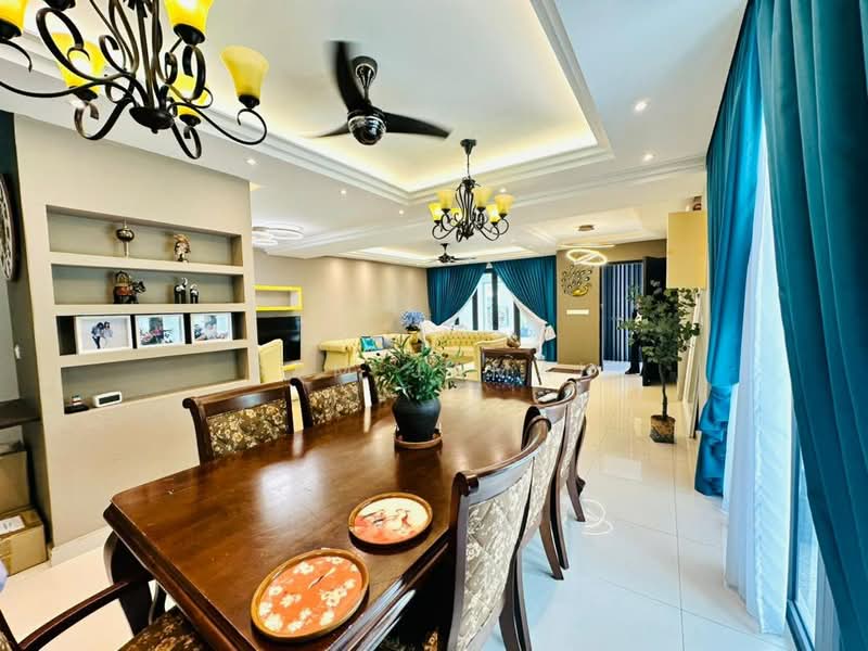 Rumah Teres 3-Tingkat untuk Dijual di Denai Alam (Shah Alam) - Sam Jamal - Dining Room - PropertyGuru.com.my